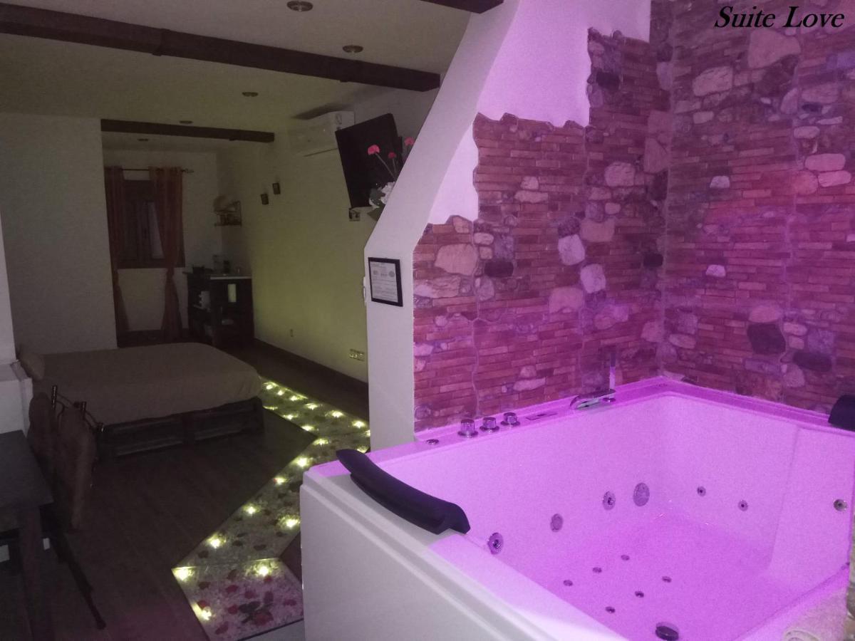 Suite Love Jacuzzi  Uceda Dış mekan fotoğraf